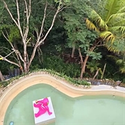 14 room boutique hotel - 3